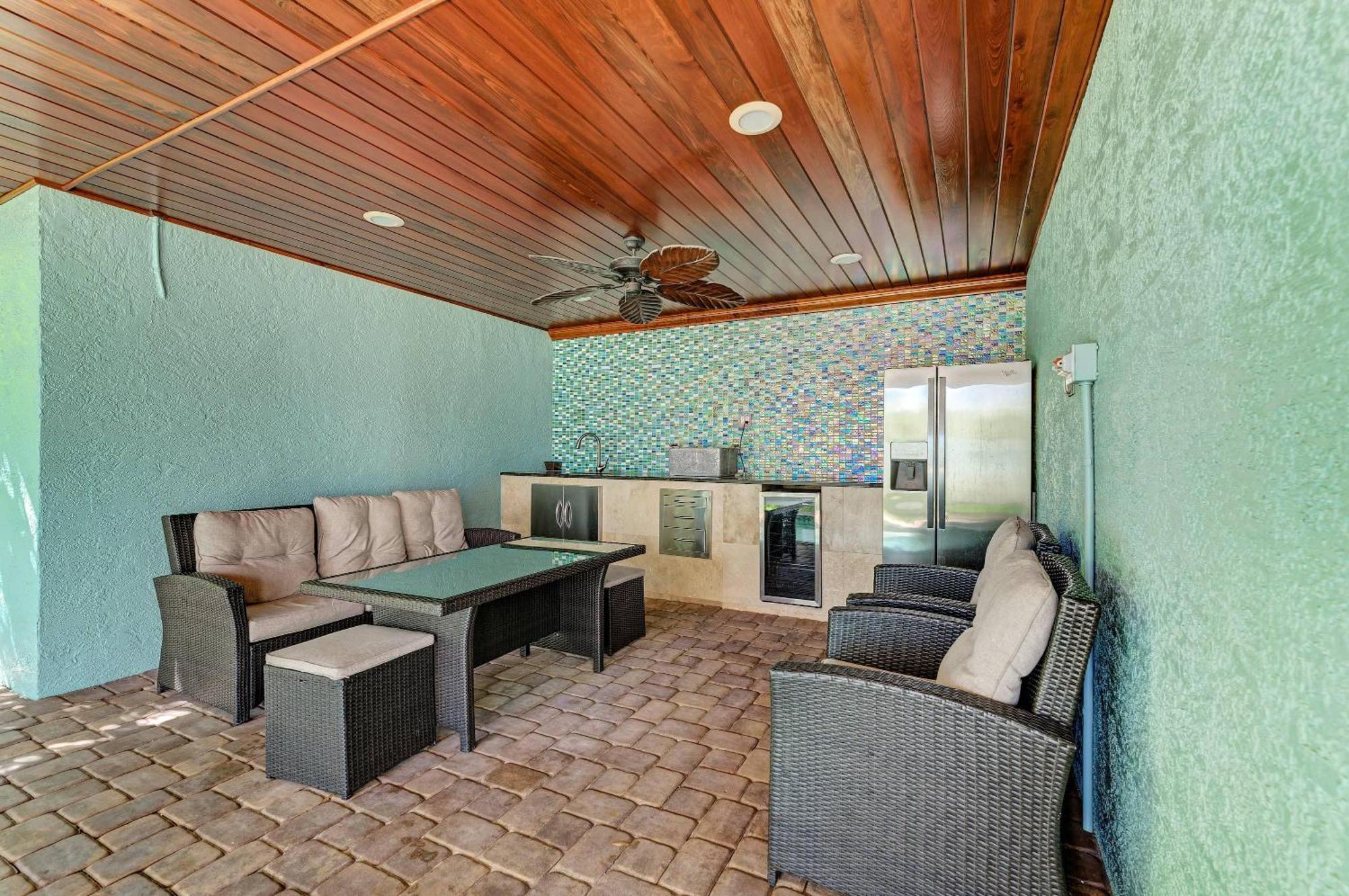 Anna Maria Island Beach Palace Bradenton Beach Exterior photo