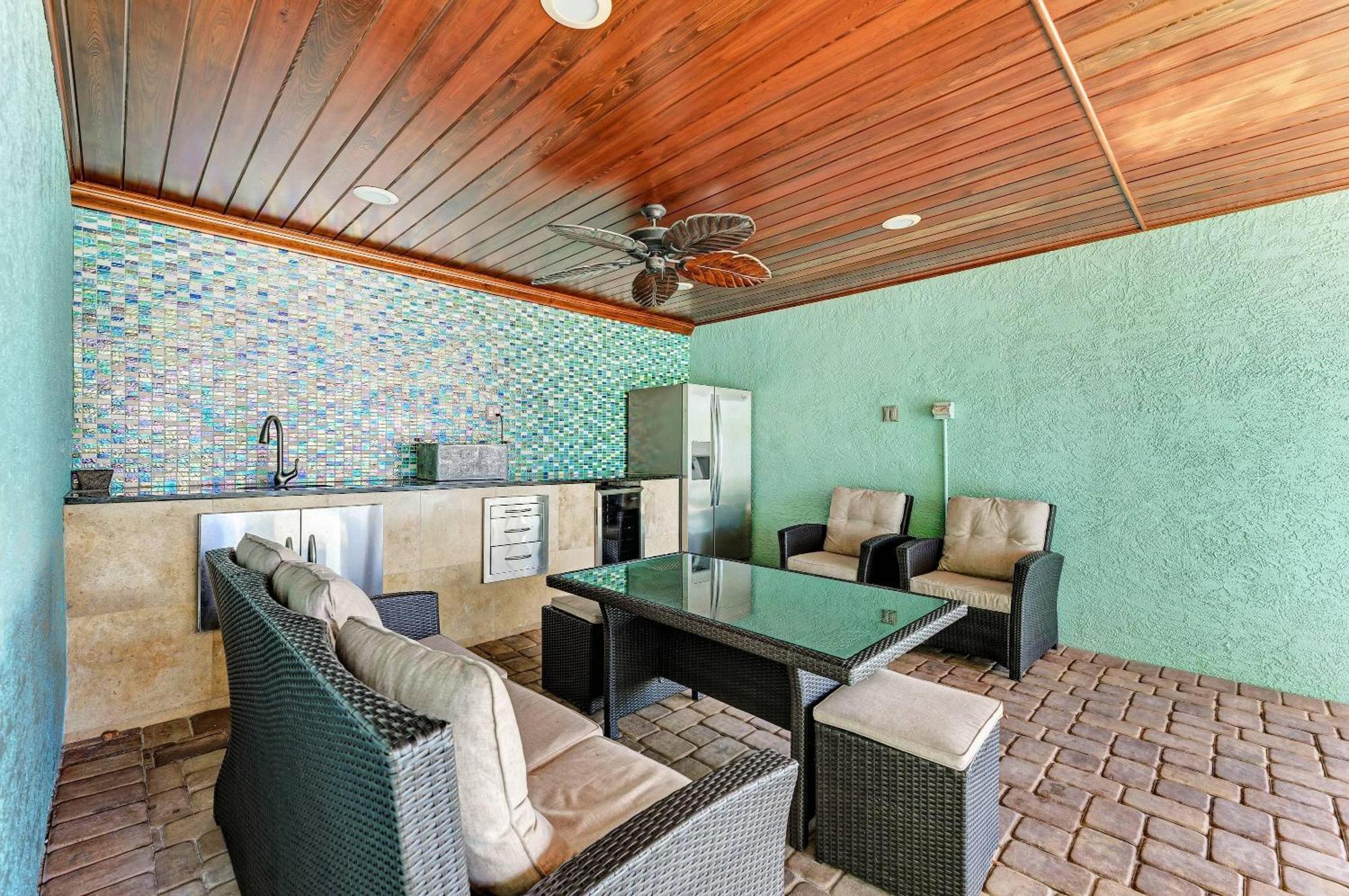 Anna Maria Island Beach Palace Bradenton Beach Exterior photo